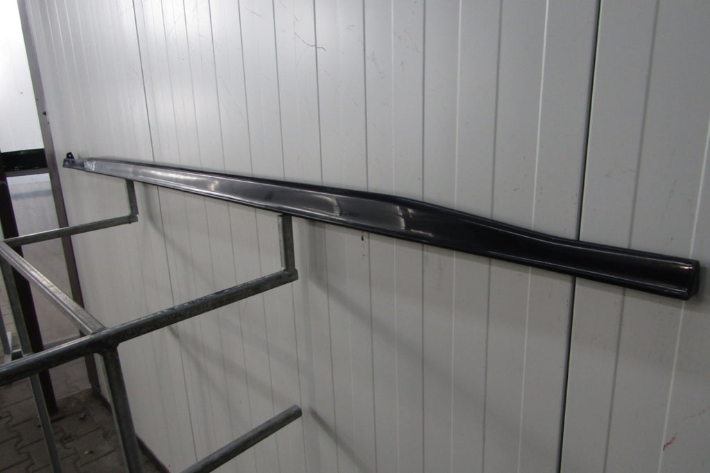 Lajsna praga lijeva VW Golf 8 5H0 R Line HB 19-