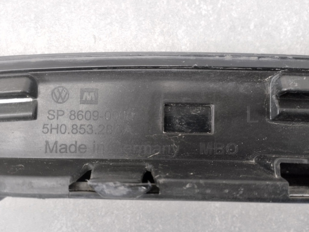Lajsna praga lijeva VW Golf 8 5H0 R Line HB 19-