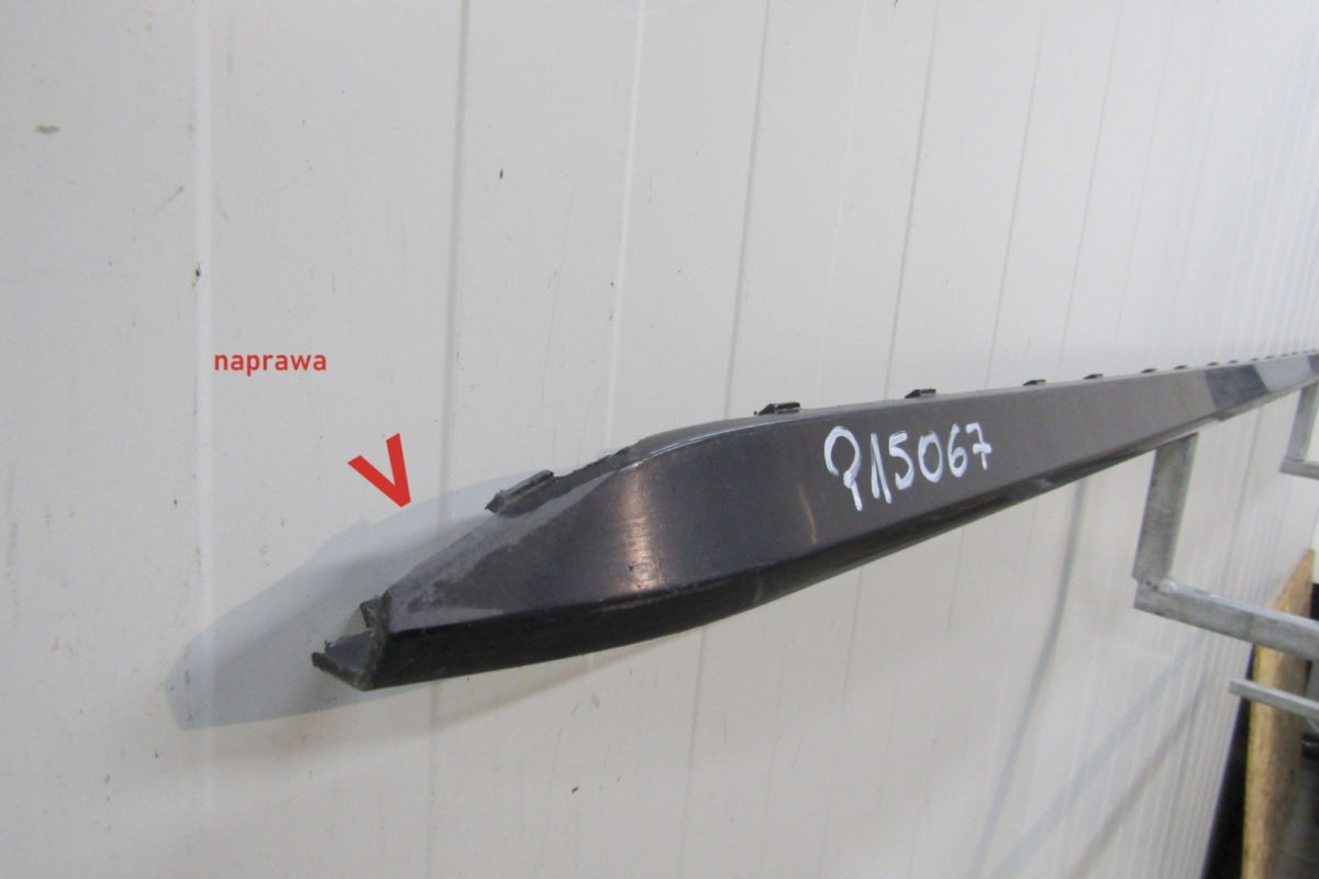 Lajsna praga desni VW Touran II 2 R Line 15-