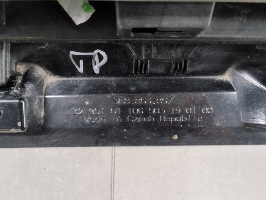 Lajsna praga lijevi Volkswagen VW Arteon 3G8 16- +mocowanie