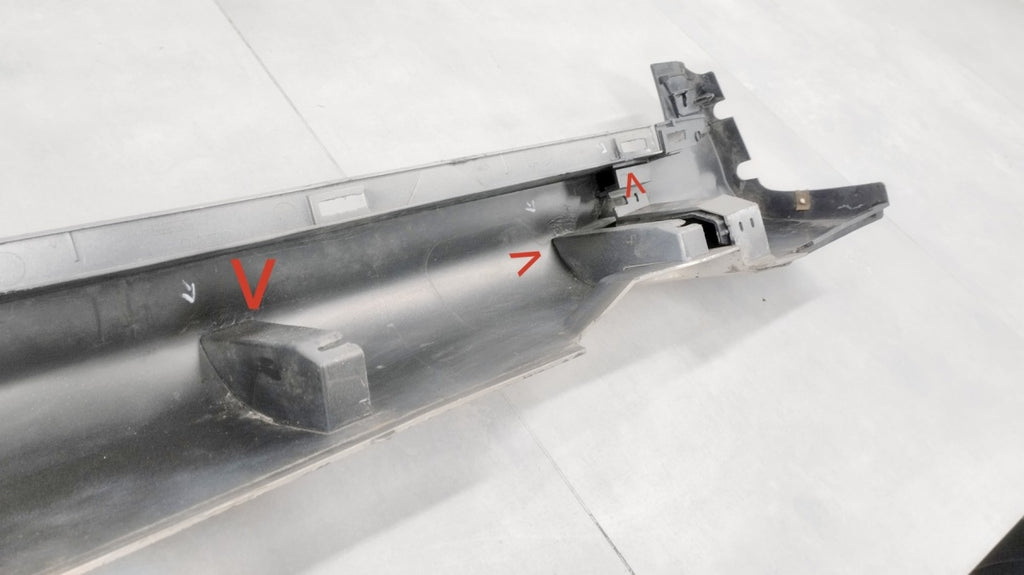 Lajsna praga lijevi Volvo XC60 XC-60 LIFT 13-17 komplet