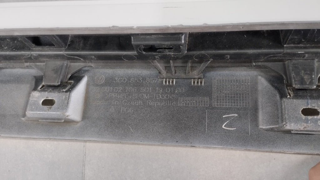Lajsna praga lijevi VW Passat B8 3G0 15-23 kombi sedan
