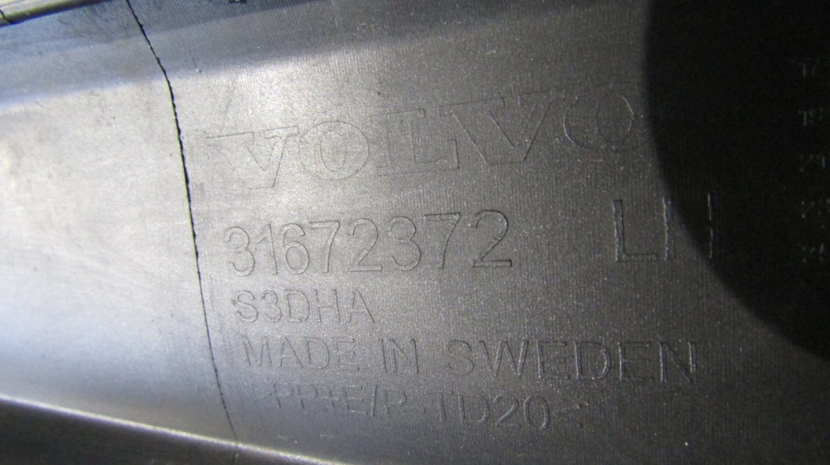 Lajsna praga lijeva Volvo V90 S90 16- R Design