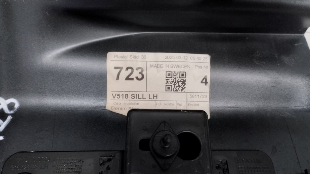 Lajsna praga lijevi zadnji Volvo XC90 18- lift próg XC-90