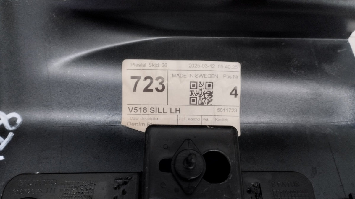 Lajsna praga lijevi zadnji Volvo XC90 18- lift próg XC-90