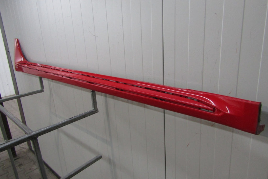 Lajsna praga desna AUDI RS4 8W9 B9 RS 4 18-