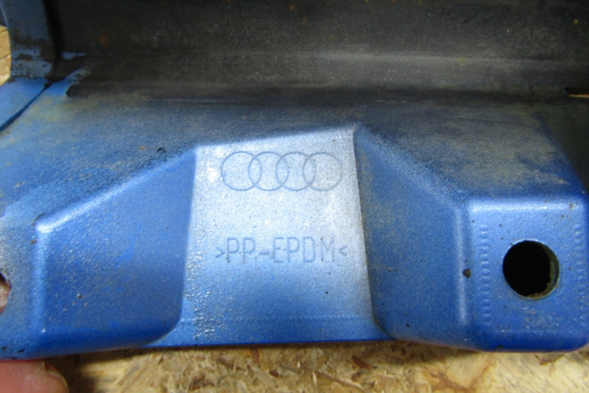 Lajsna praga desni zadnji AUDI RS4 8E0853580E 06-08 A4 RS