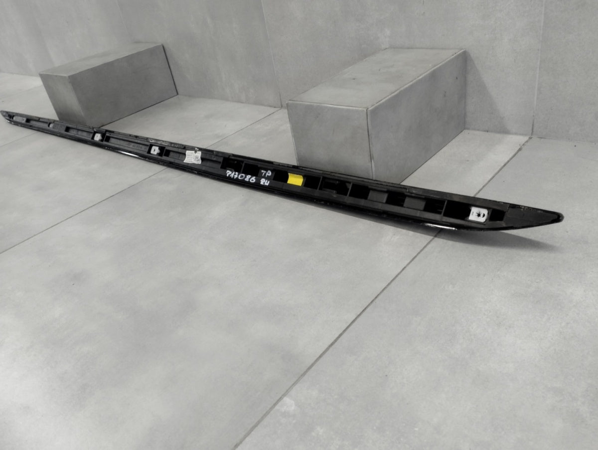 Lajsna praga desni Audi A1 S line 82A 17- S1