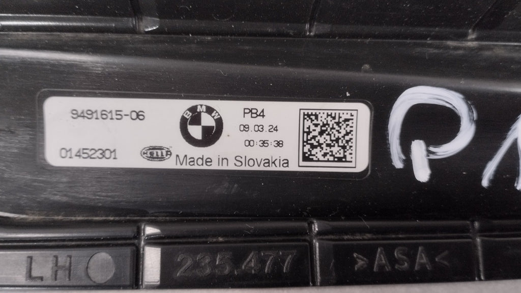 Slizg nosač Lampki praga LH + LED lijevi lajsne progowej BMW G22 G23 G24