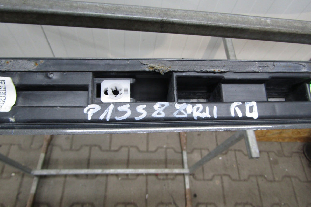 Lajsna praga desni Audi A1 S line 82A 17- S1