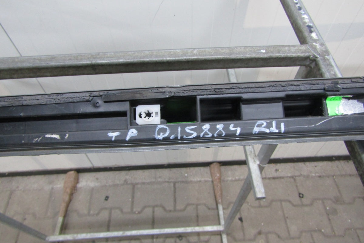 Lajsna praga desni Audi A1 S line 82A 17- S1