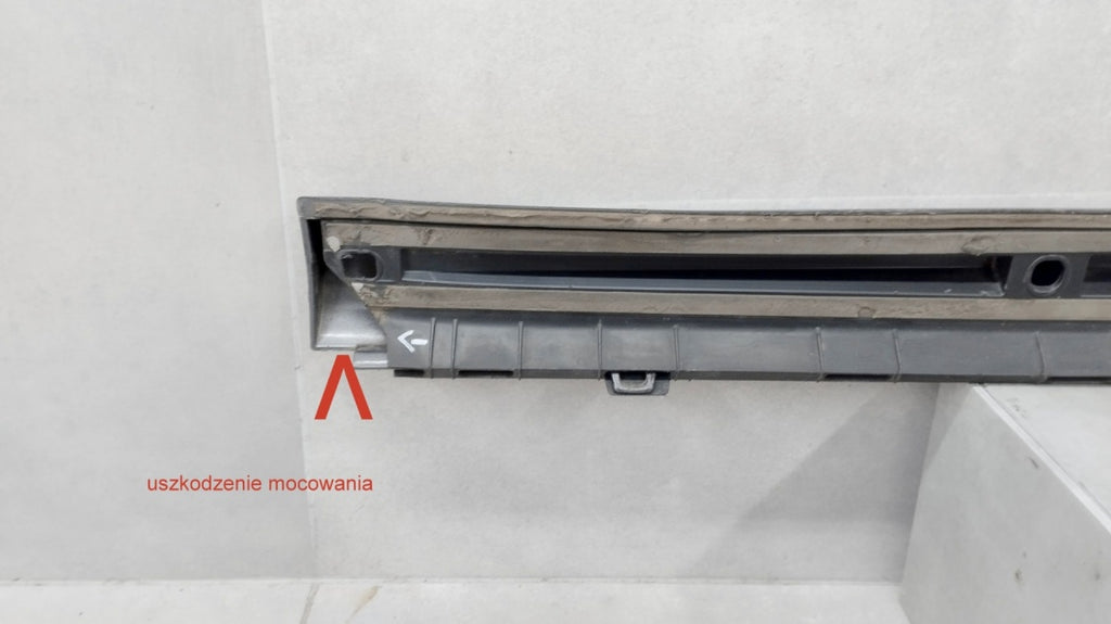 Lajsna praga desni Audi A3 8V4 Sportback S Line 13-20