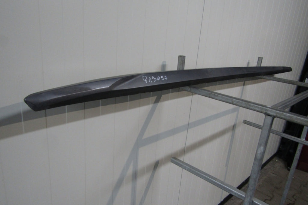 Lajsna praga desna Audi A3 8Y0 S Line 20- S3