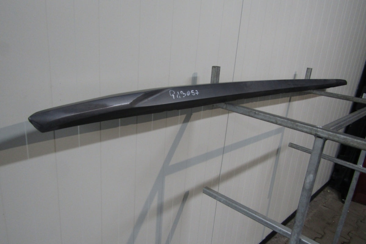 Lajsna praga desna Audi A3 8Y0 S Line 20- S3