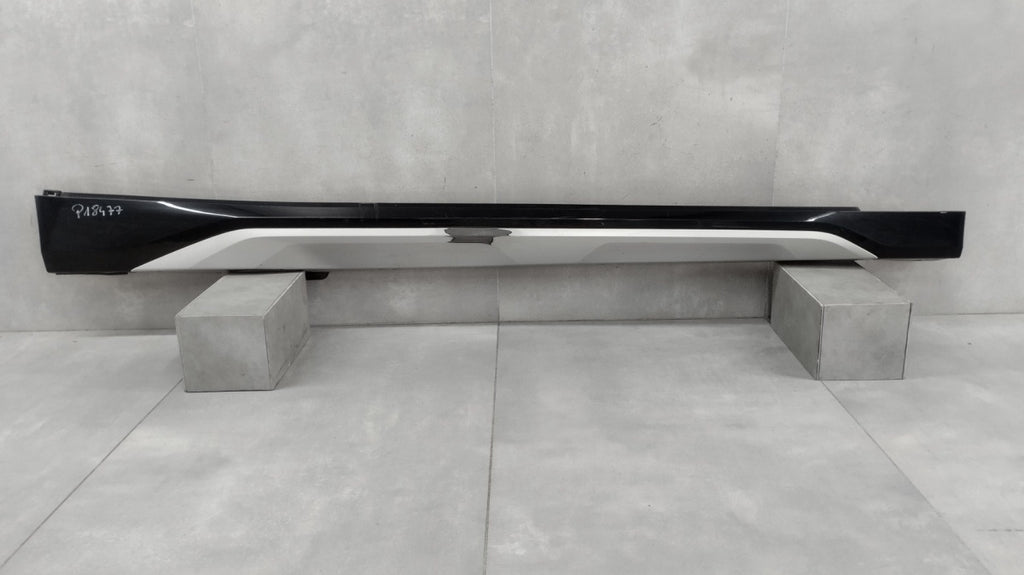 Lajsna praga desni BMW X1 III 3 U11 X LINE 22-
