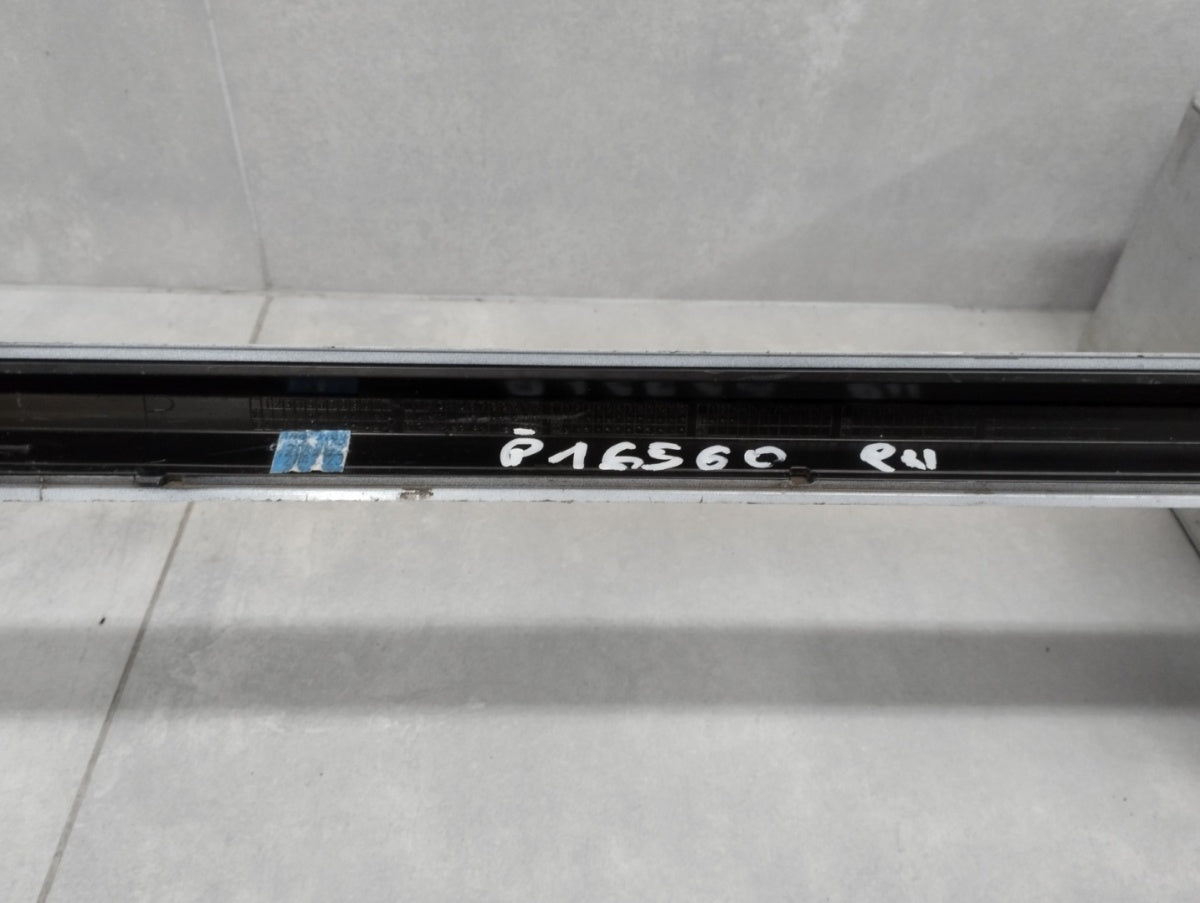 Lajsna praga desni Audi A4 B9 8W0 S-Line 19- LIFT sedan kombi