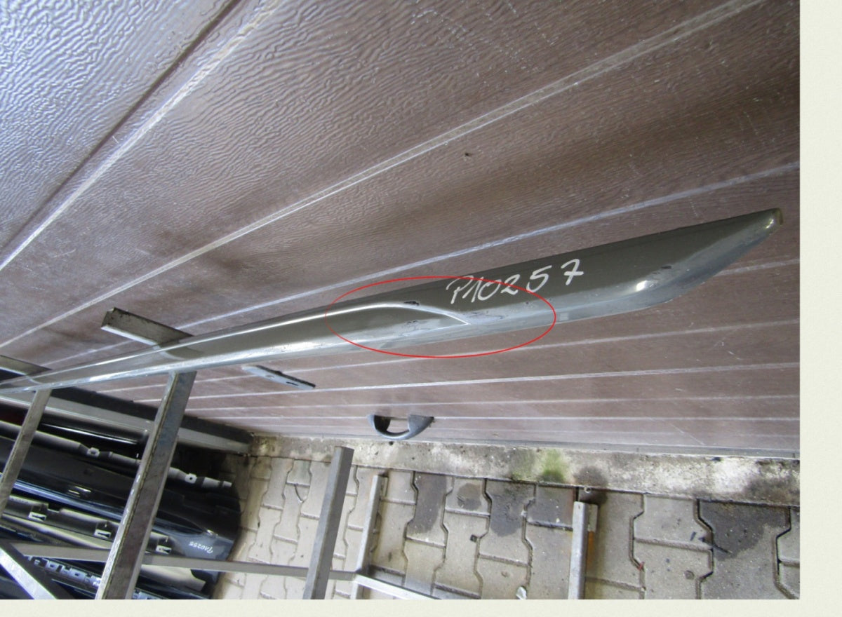Lajsna praga lijeva Audi A4 B9 8W0 S-Line 19 Lift
