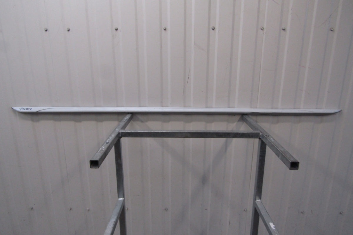 Lajsna praga desna Audi A4 B9 8W0 S-Line 19 Lift