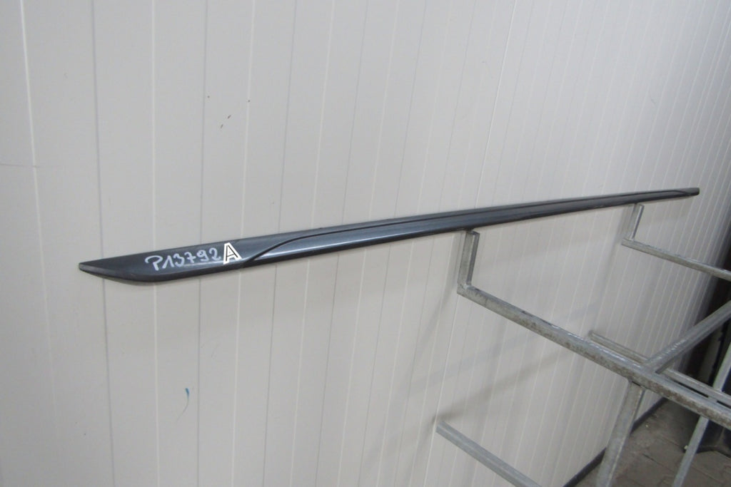Lajsna praga desna Audi A4 B9 8W0 S-Line 19 Lift