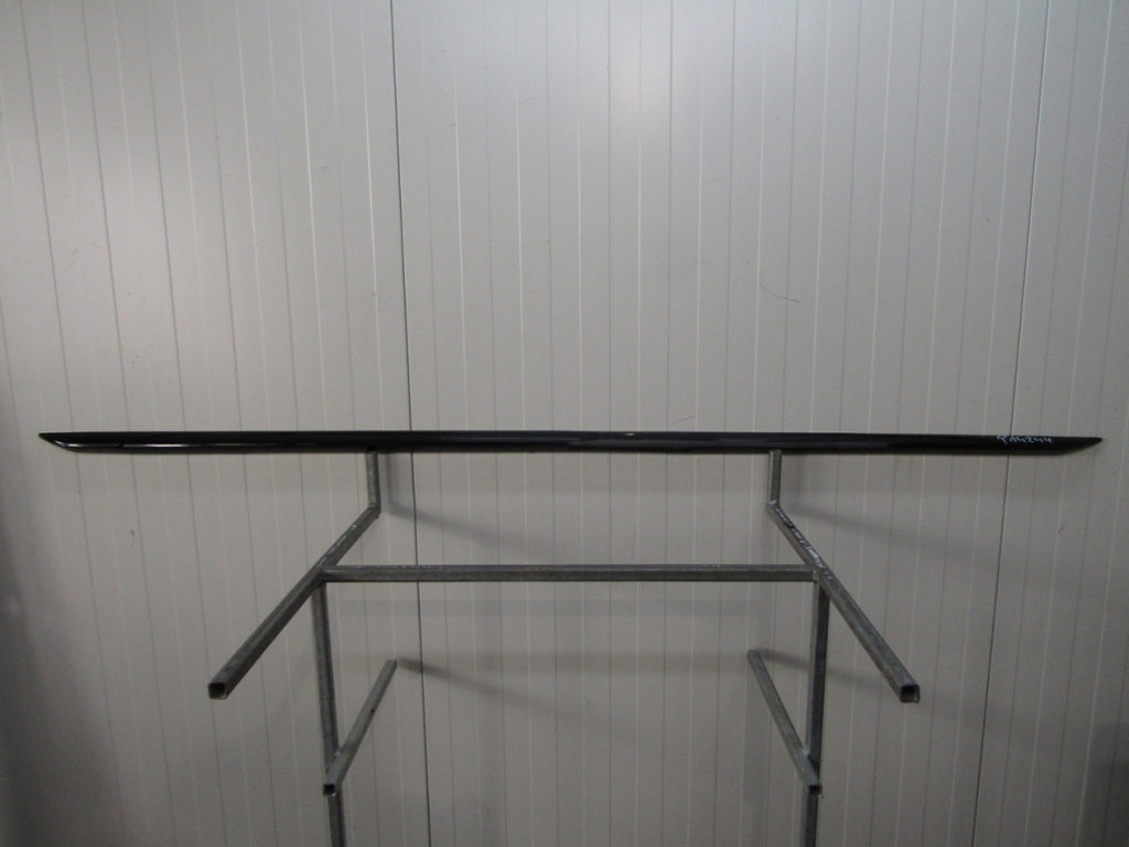 Lajsna praga desna Audi A4 B9 8W0 S-Line 19 Lift