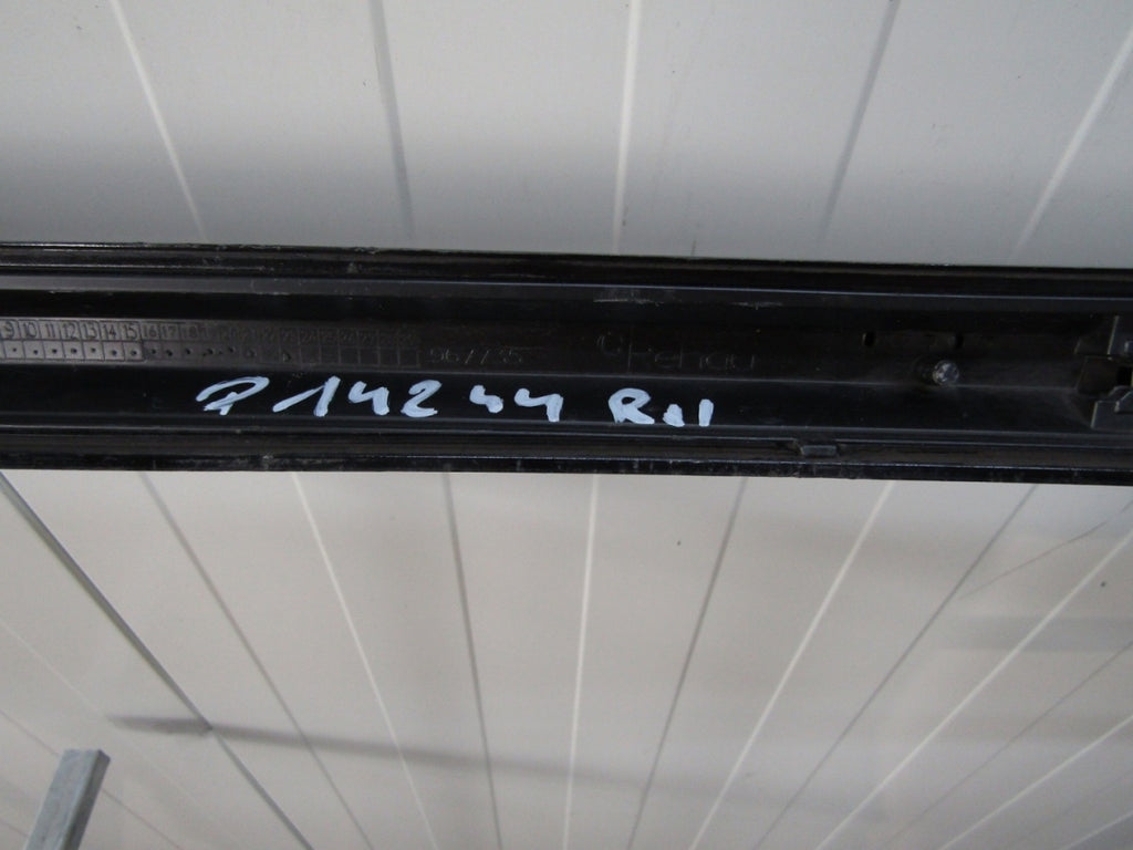 Lajsna praga desna Audi A4 B9 8W0 S-Line 19 Lift