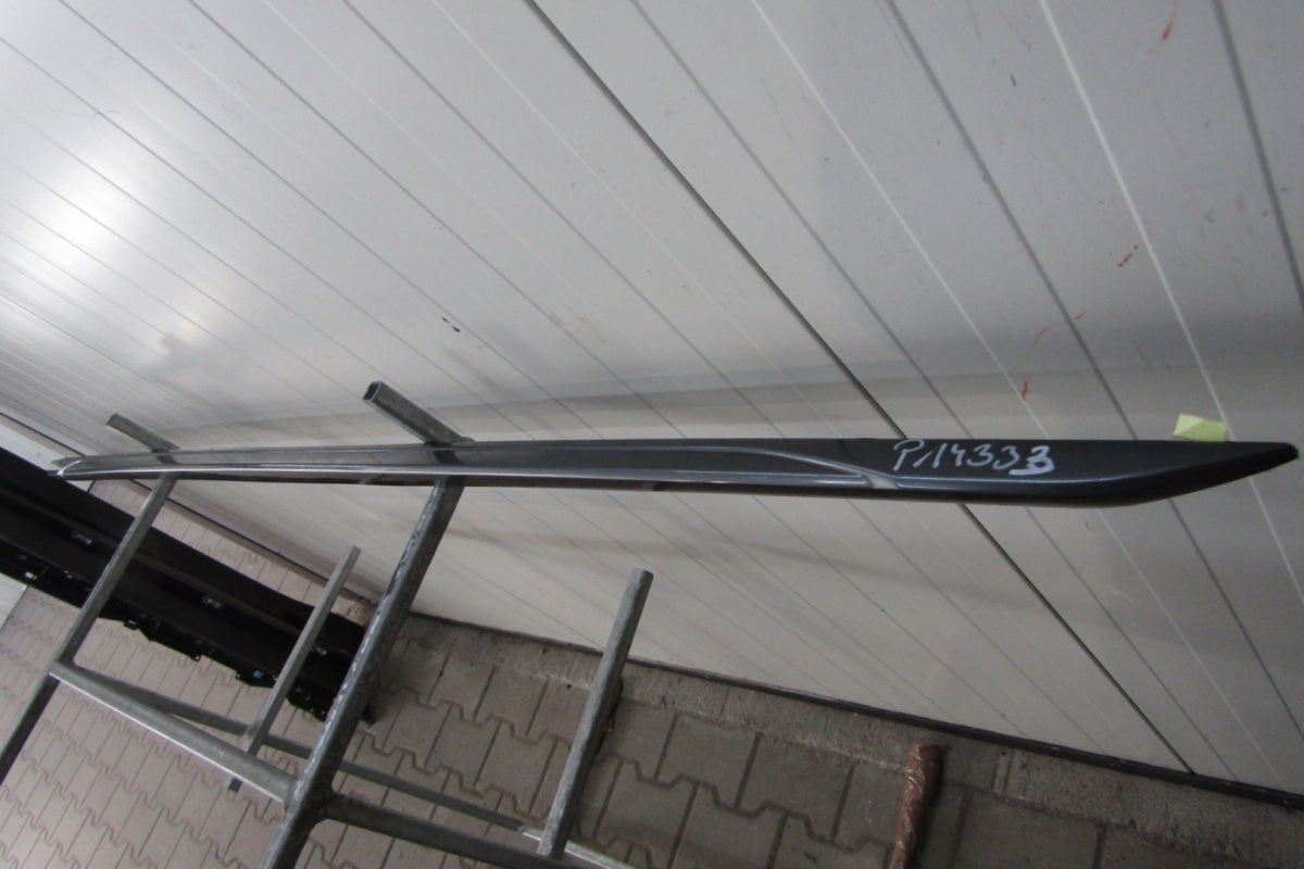 Lajsna praga desna Audi A4 B9 8W0 S-Line 19 Lift