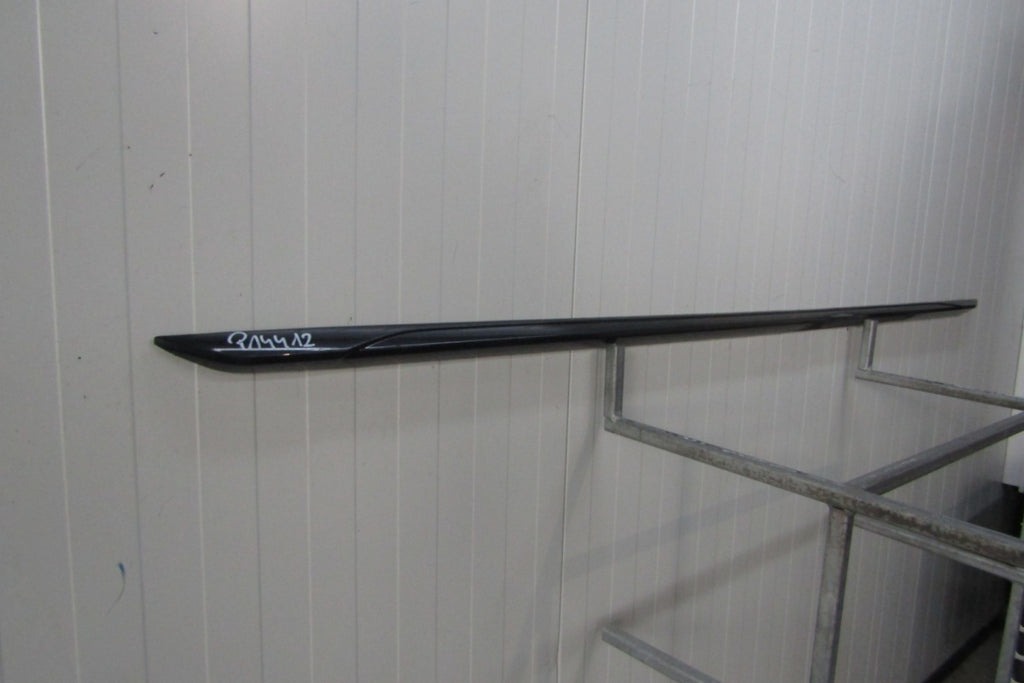 Lajsna praga desna Audi A4 B9 8W0 S-Line 19 Lift