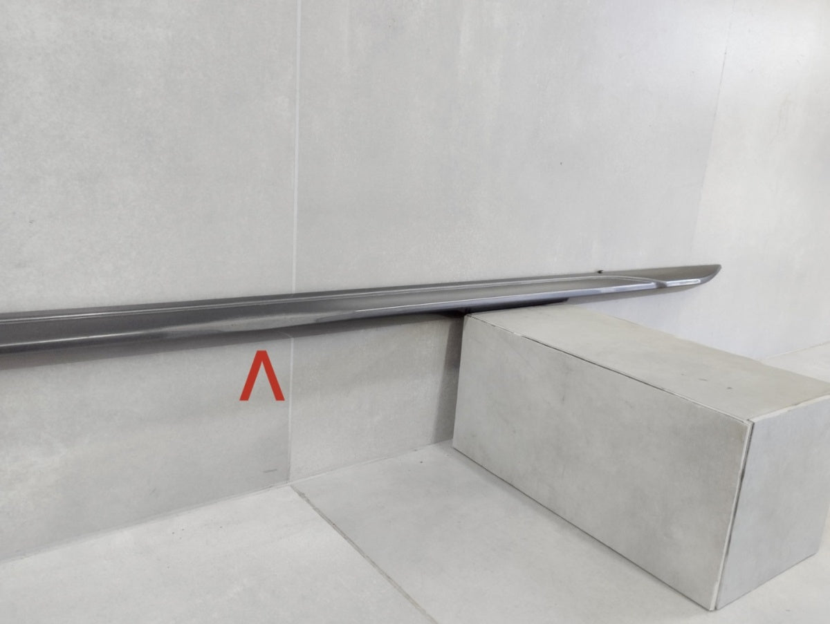 Lajsna praga desni Audi A4 B9 8W0 S-Line 19 Lift