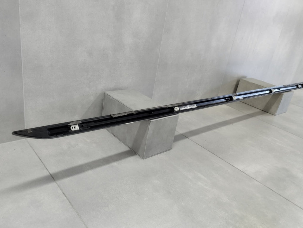 Lajsna praga desni Audi A4 B9 8W0 S-Line 19 Lift