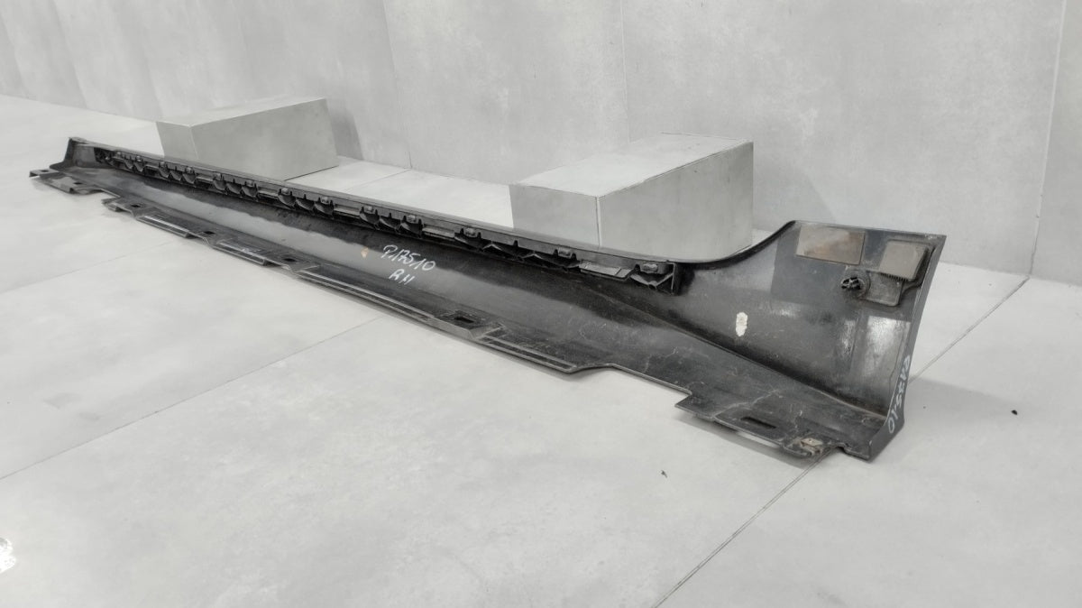 Lajsna praga desni Audi A5 8W8 S-Line 19 Lift-