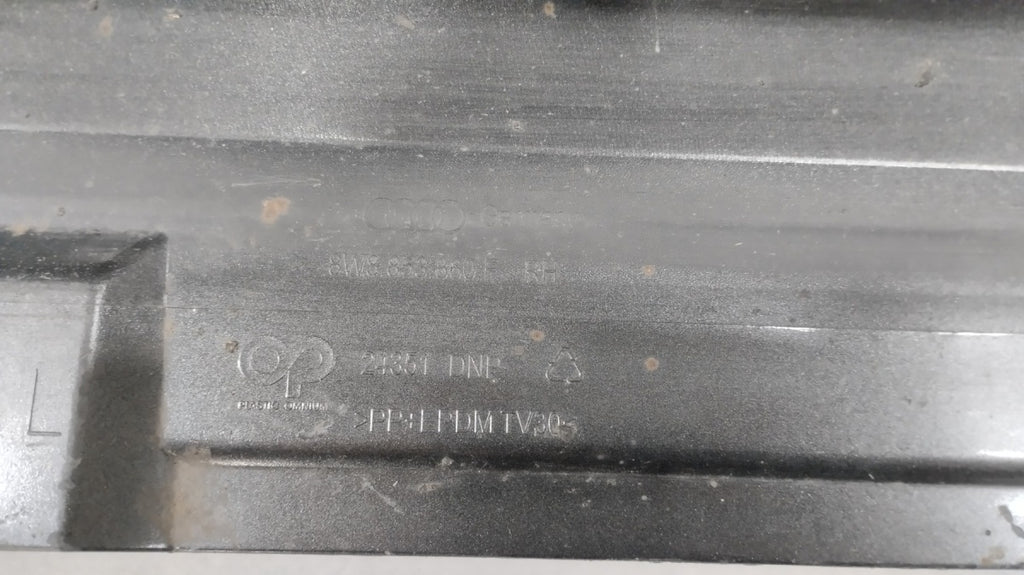 Lajsna praga desni Audi A5 8W8 S-Line 19 Lift-