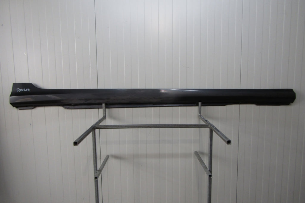 Lajsna praga desna Audi A6 C8 4K0 S Line 18-