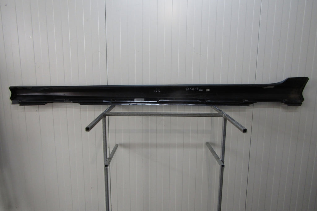 Lajsna praga desna Audi A6 C8 4K0 S Line 18-