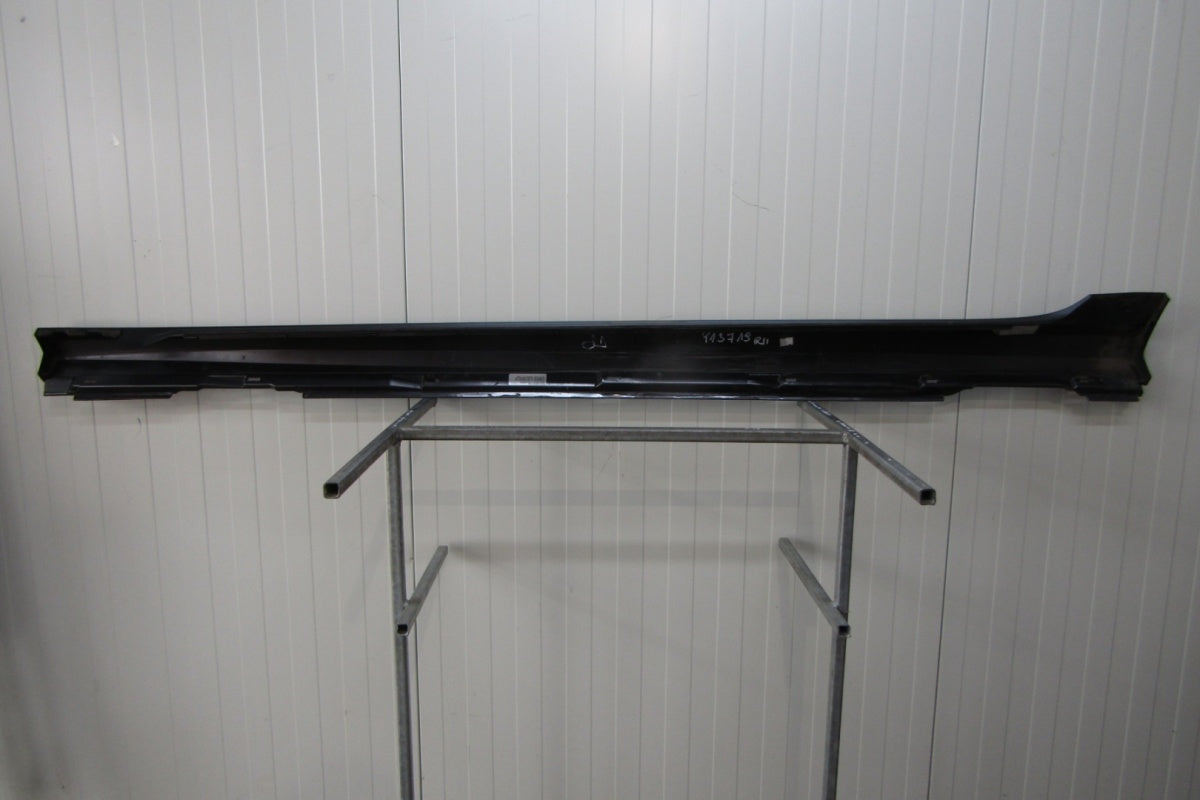 Lajsna praga desna Audi A6 C8 4K0 S Line 18-