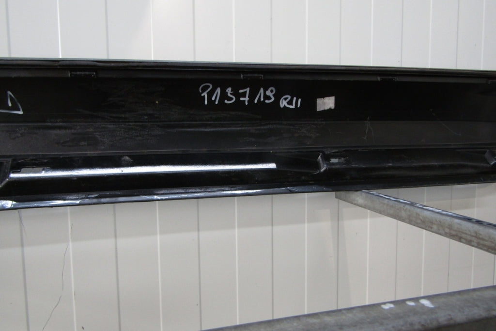 Lajsna praga desna Audi A6 C8 4K0 S Line 18-