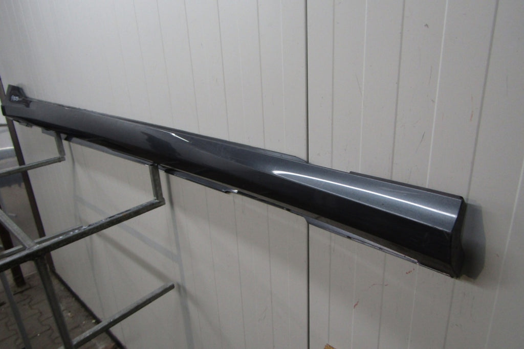 Lajsna praga desni Audi A6 C8 4K0 S Line 18-