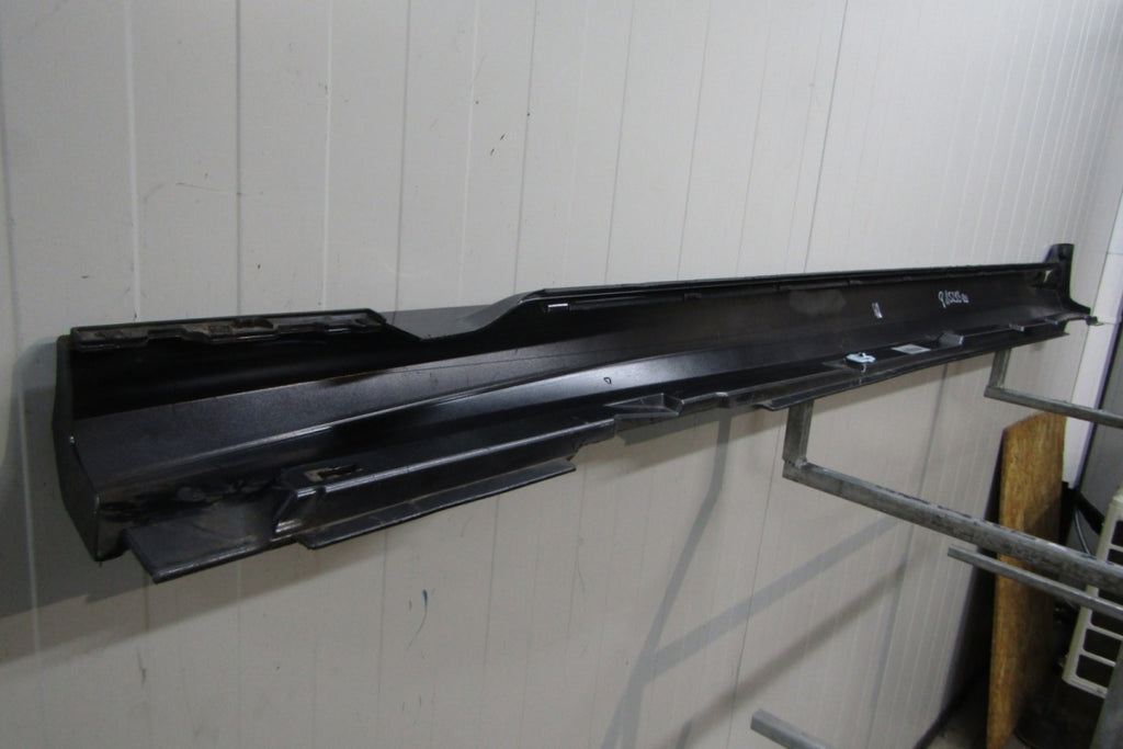 Lajsna praga desni Audi A6 C8 4K0 S Line 18-