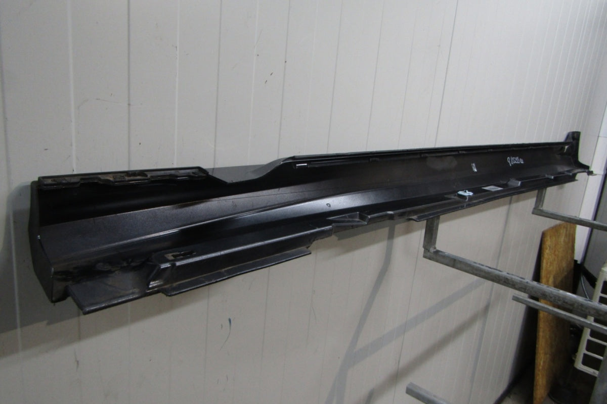 Lajsna praga desni Audi A6 C8 4K0 S Line 18-