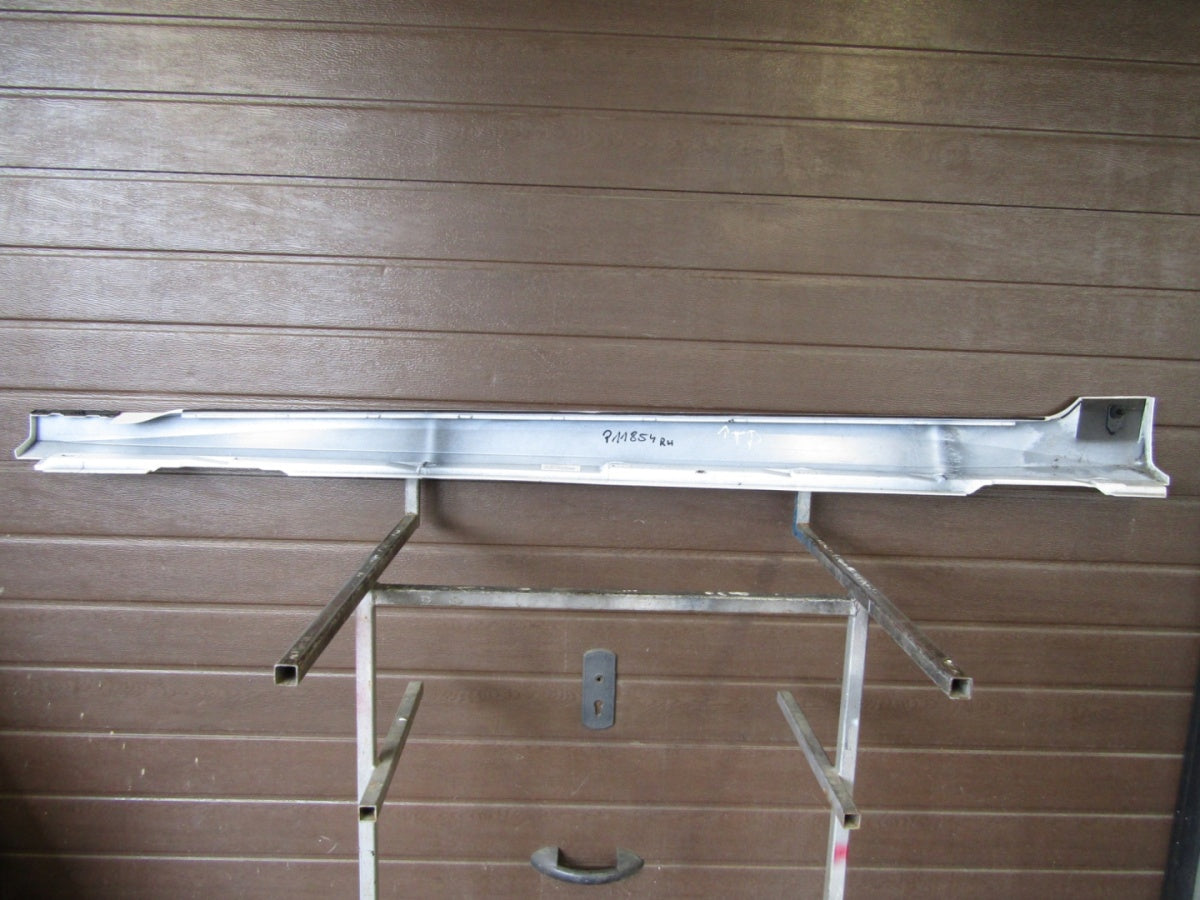 Lajsna praga desna Audi A6 C8 4K0 obloga 18-