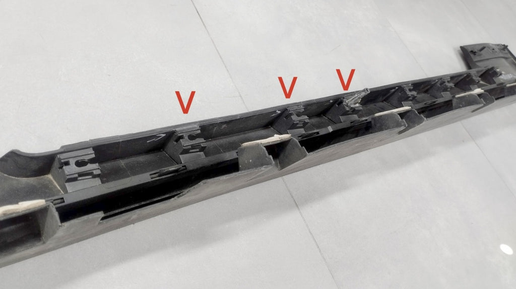 Lajsna praga desni Ford Mustang VI 6 GT 14-