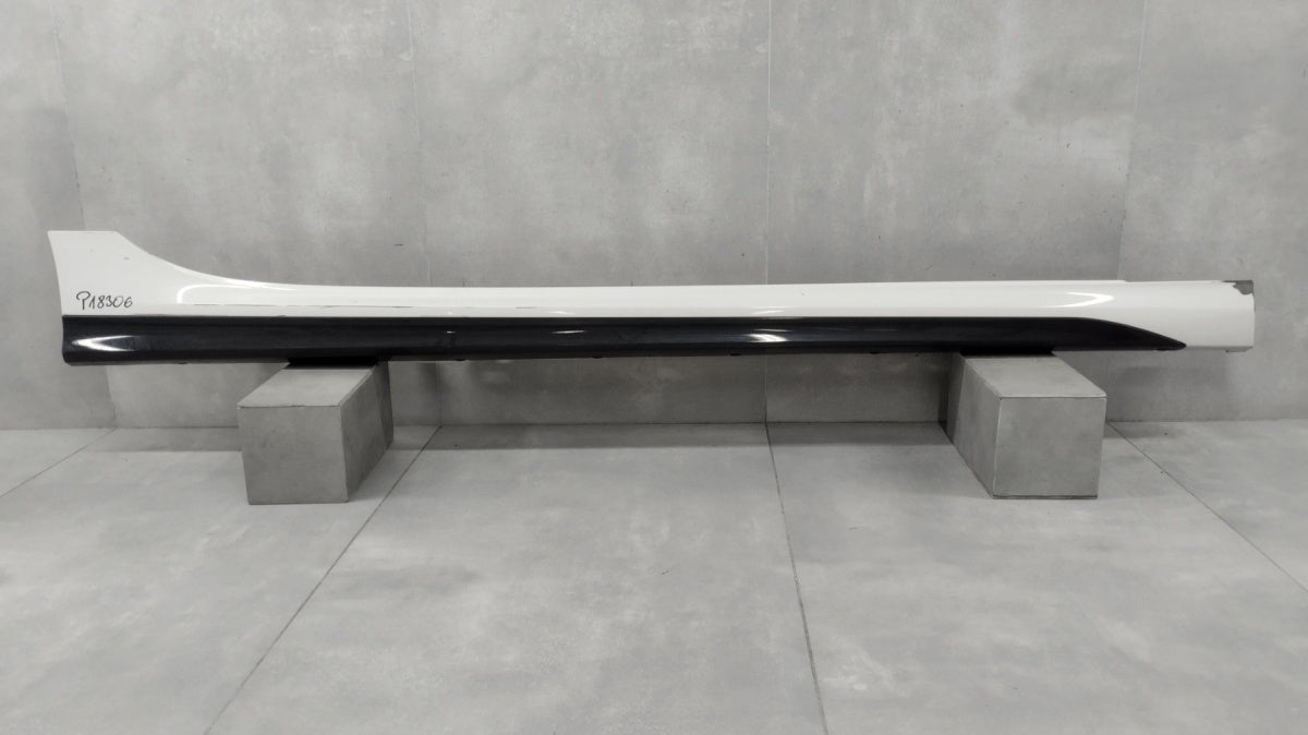 Lajsna praga desni BMW 2 F44 M paket 19-