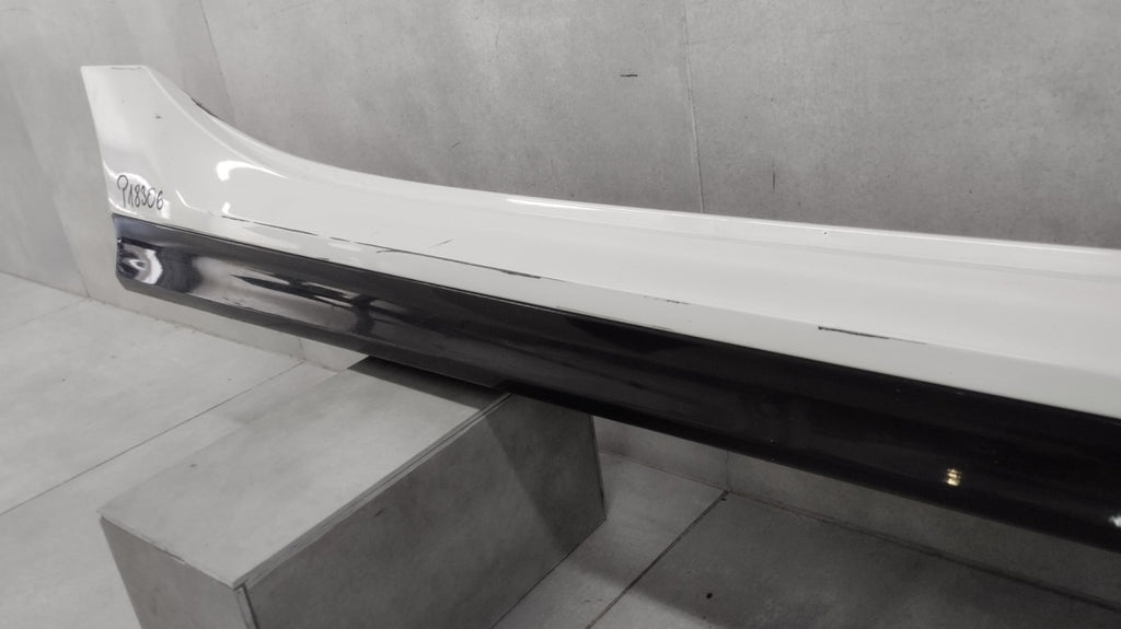 Lajsna praga desni BMW 2 F44 M paket 19-