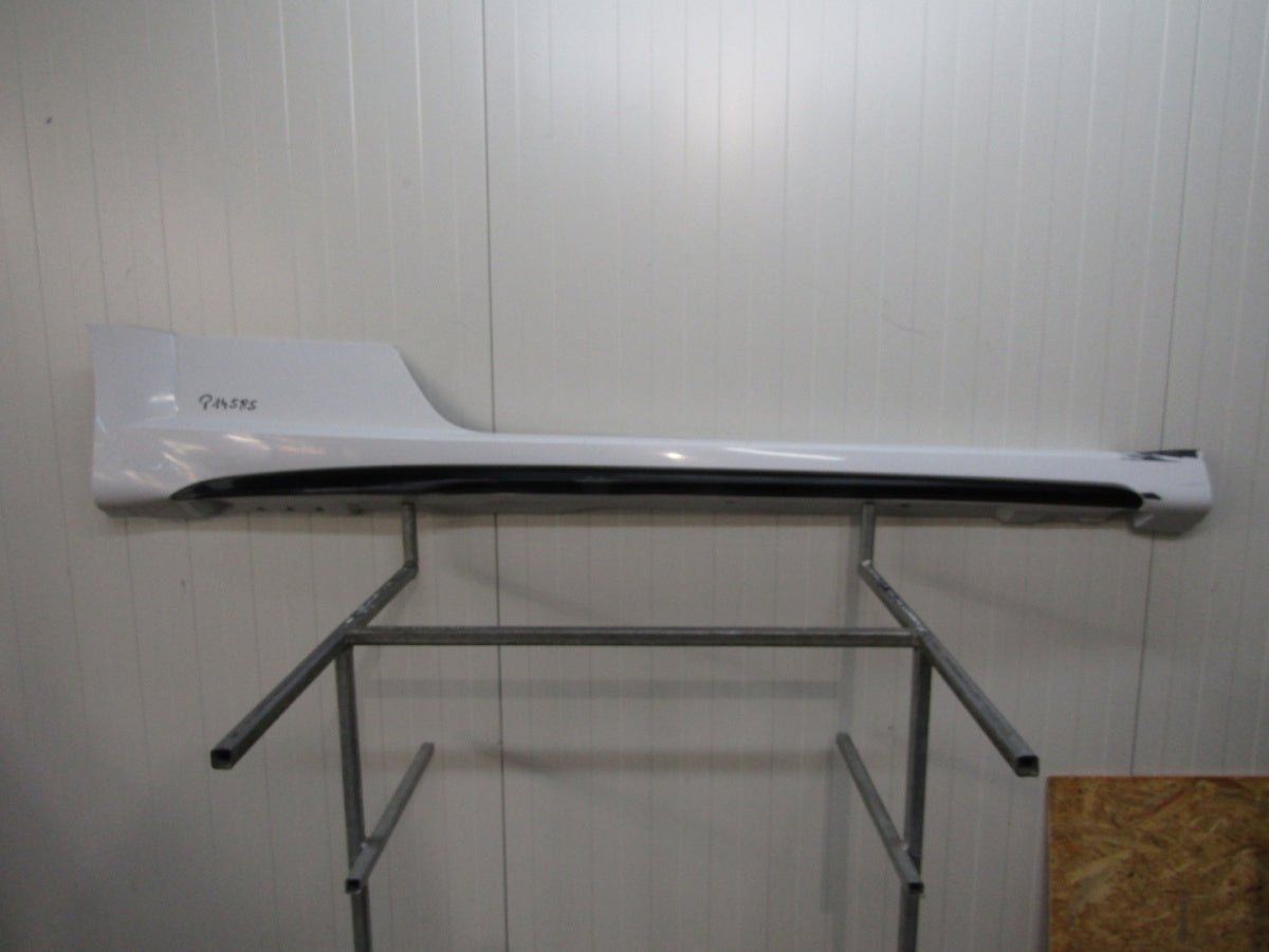 Lajsna praga desna Audi TT RS Lift S-Line 8S0 18-