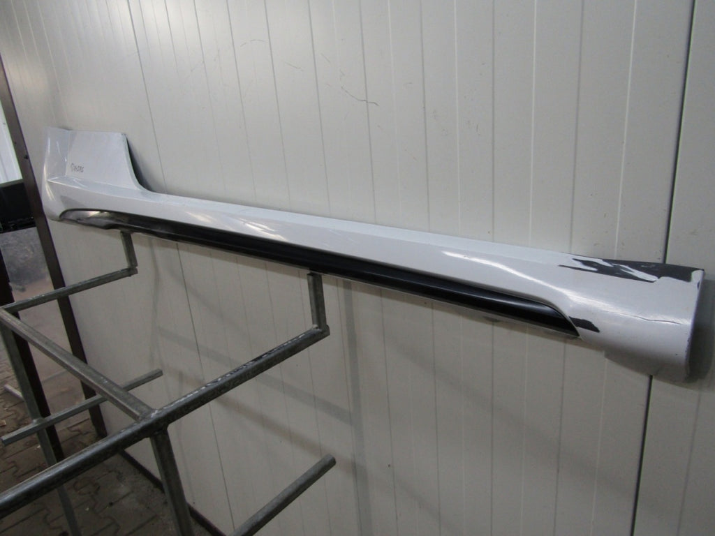 Lajsna praga desna Audi TT RS Lift S-Line 8S0 18-