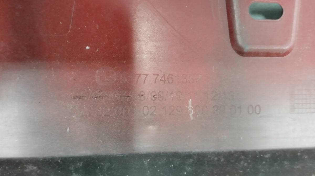 Lajsna praga desni BMW 1 F40 2 F44 19- próg