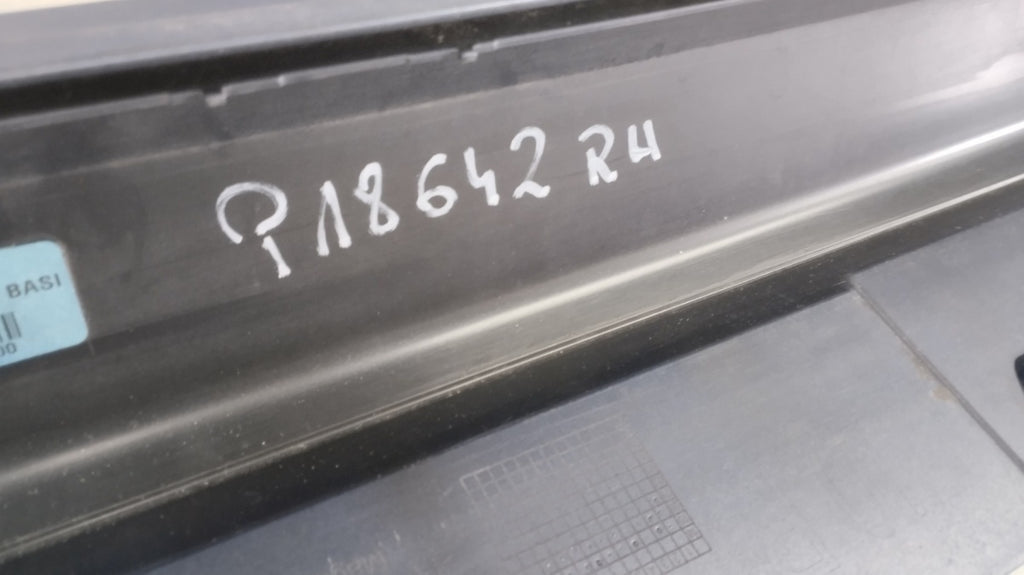 Lajsna praga desni BMW 1 F40 2 F44 19- próg