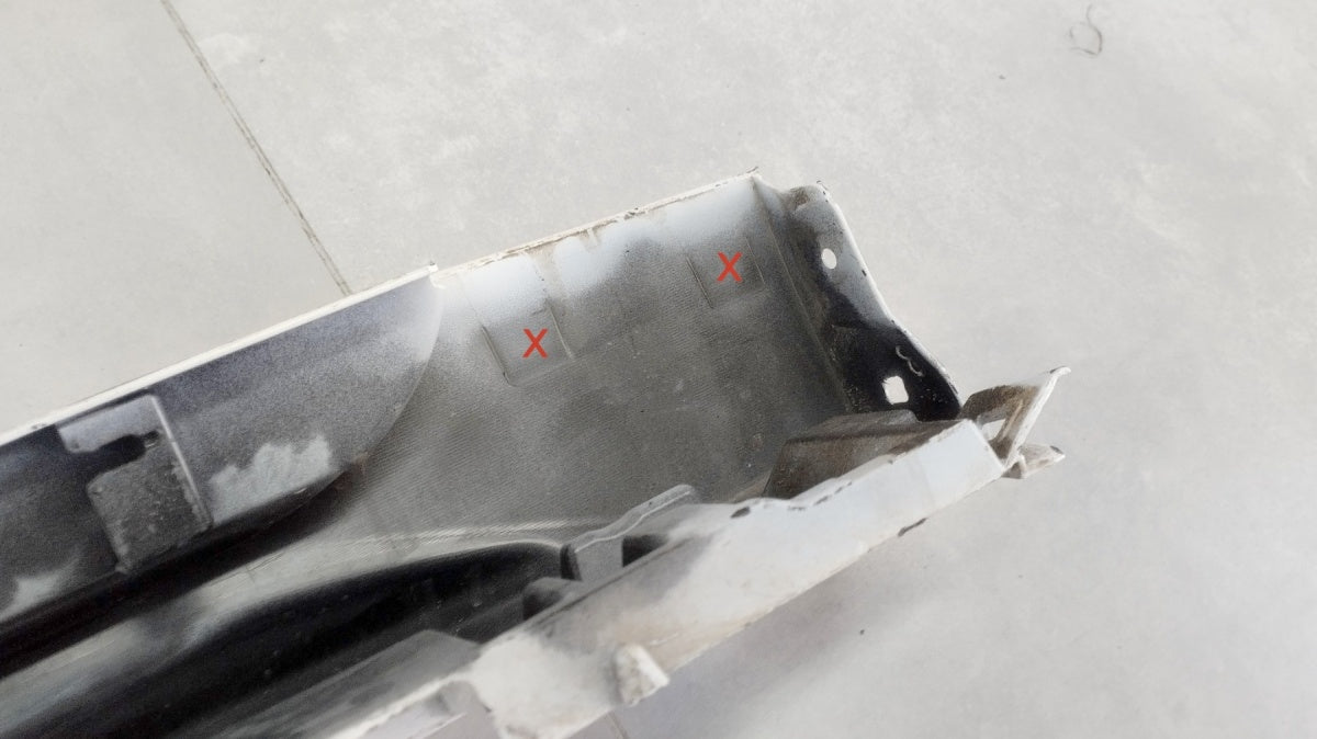 Lajsna praga lijevi Toyota Corolla XII kombi E21 18-
