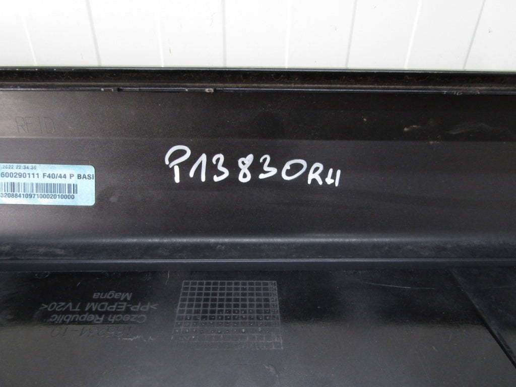 Lajsna praga desna BMW 1 F40 2 F44 19- próg