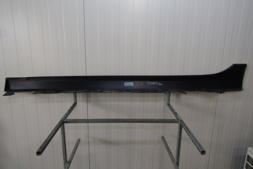 Lajsna praga desna BMW 1 F40 2 F44 19- próg