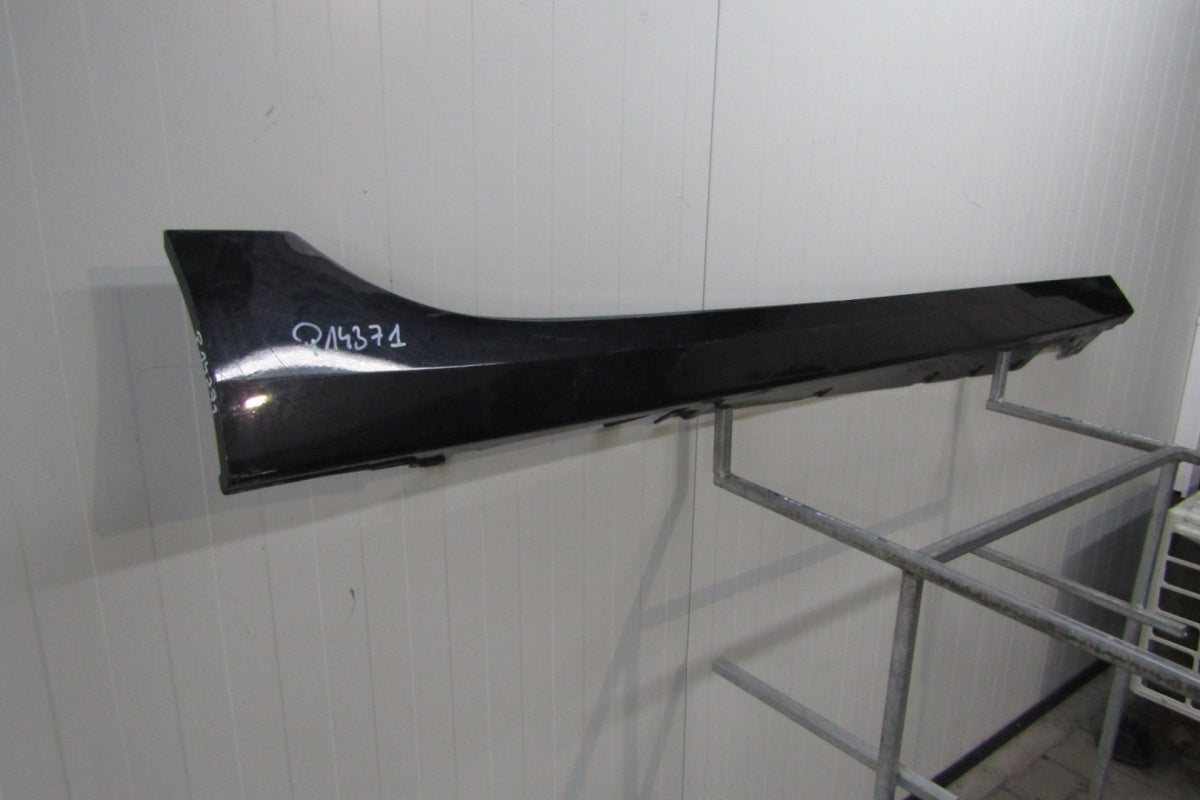 Lajsna praga desna BMW 1 F40 2 F44 19- próg